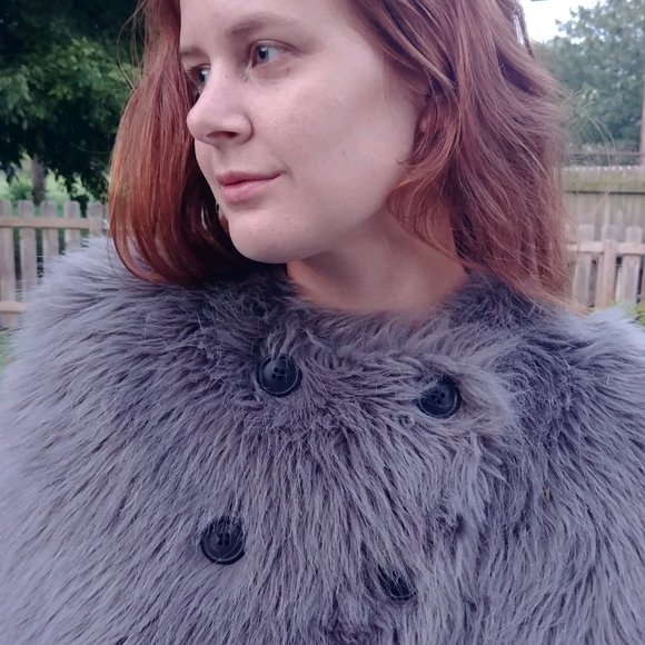 New with Tags Y-3 Fur Cape - Picture 6 of 9